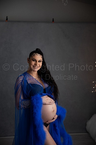 Selinna - Maternity